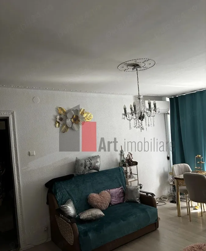 Vand apartament cu 3 camere si 2 bai in zona Militari