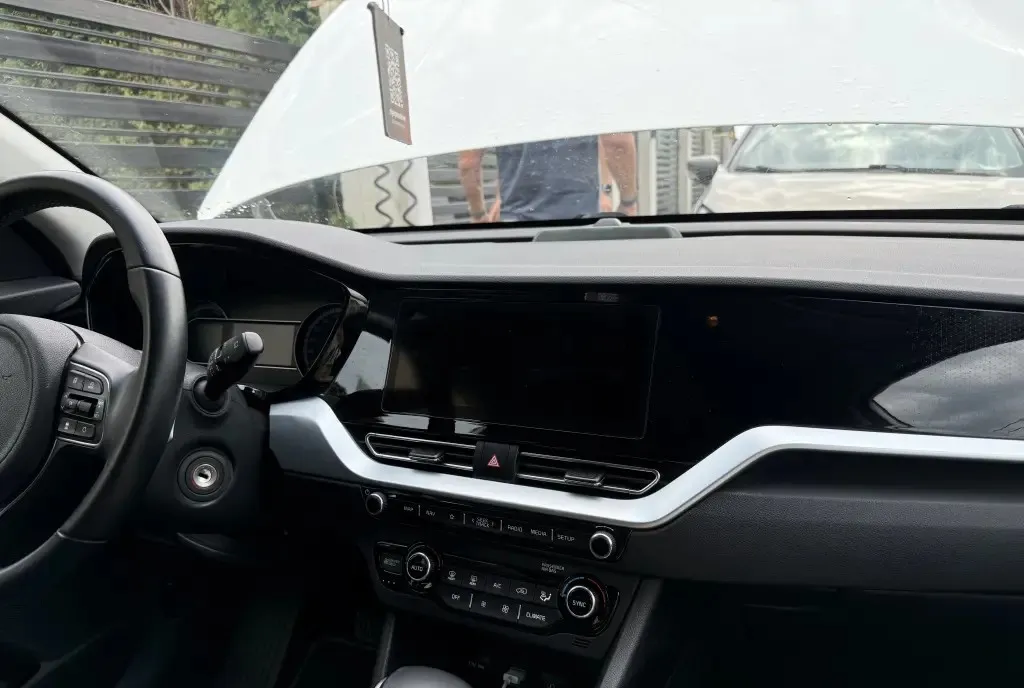 Kia Niro PHEV 2021 18 100 eur