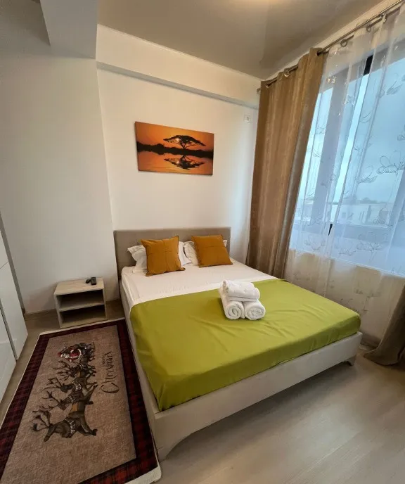 Vand apartament cu 3 camere in Mamaia Nord