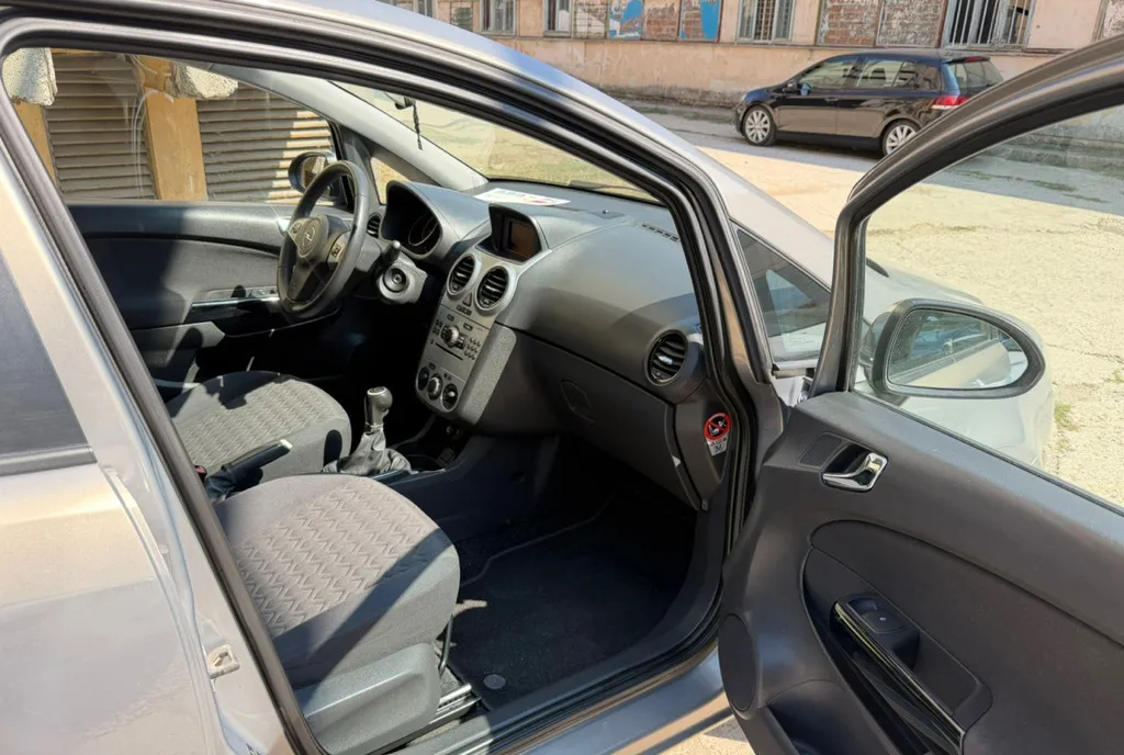 Opel Corsa D Facelift 2014 bull 1 3 CDTI 75 CP bull Euro 5 bull 2 Chei 3 550 eur