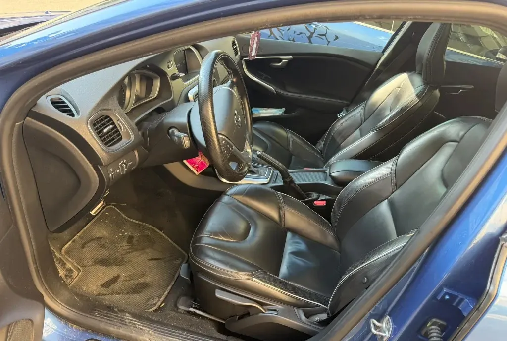 Volvo V40 RDesign 2019 14 000 eur