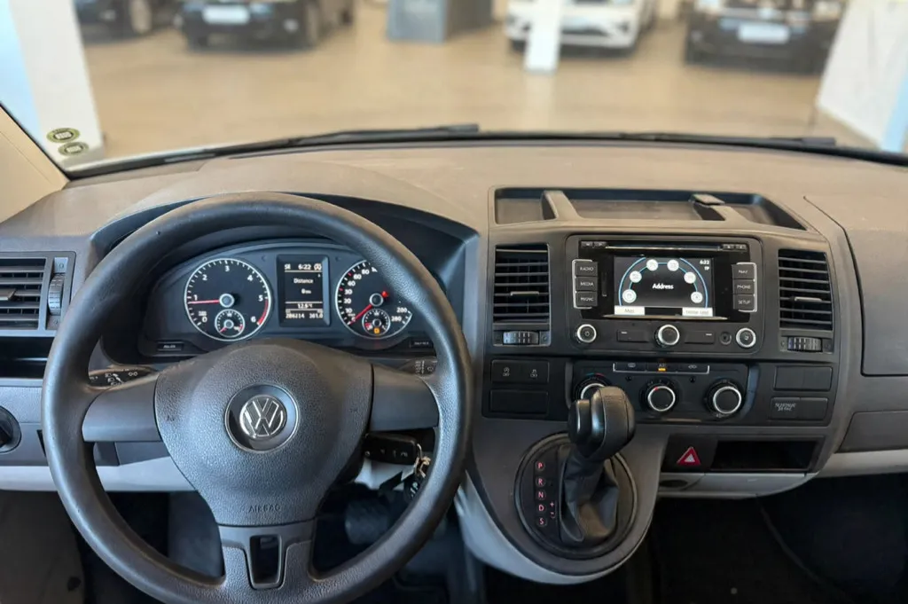 Volkswagen transporter T5 automat 7 500 eur