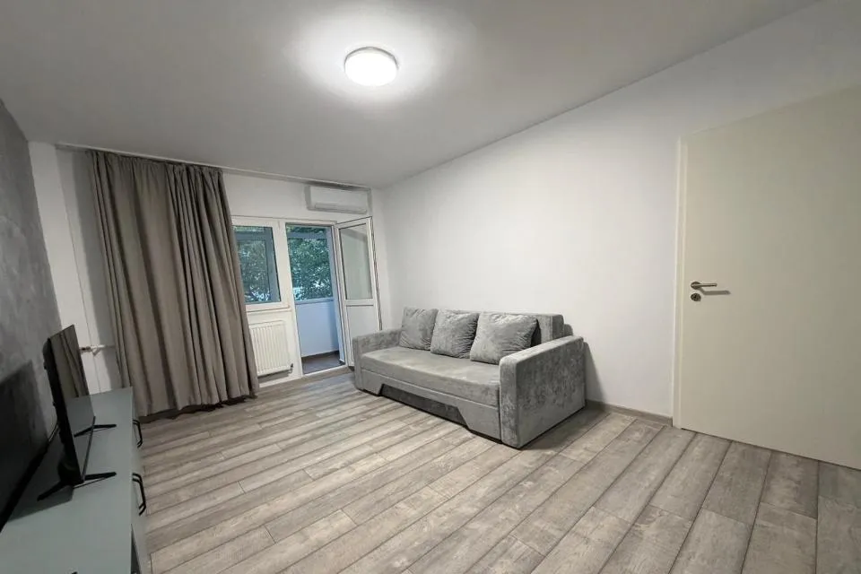 Lujerului Apartament 2 camere Renovat Metrou Lujerului