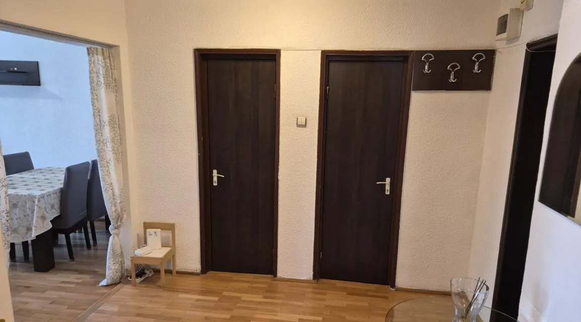 3 Cam Piata Alba Iulia la cec Bank