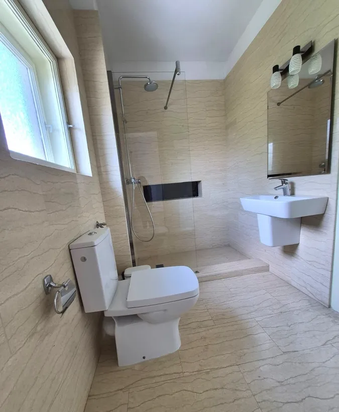 Apartament de inchiriat Aviatorilor Vila consolidata si renovata