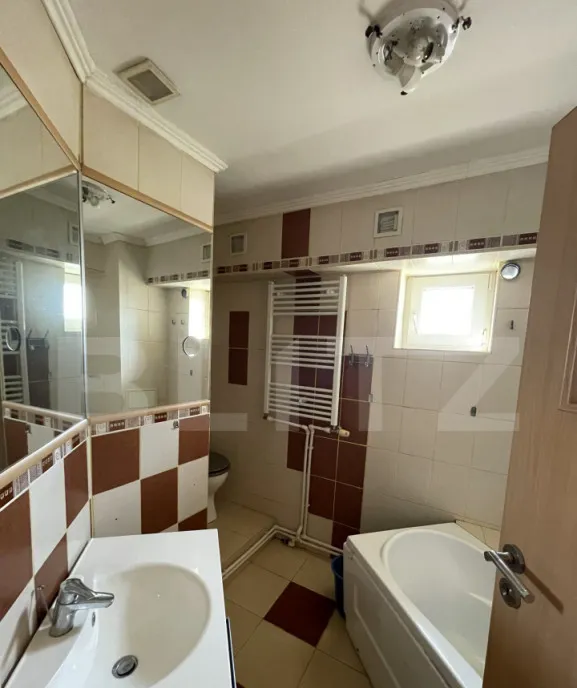 Apartament 2 camere 70 49 mp zona Mc Donalds Ultracentra