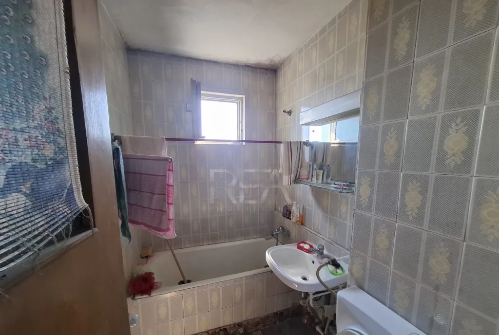 3 camere 10/10 62 mp bloc tip E Drumul Taberei Favorit