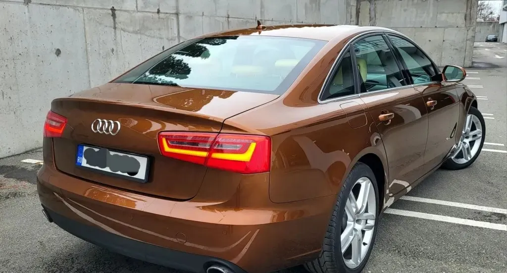 Audi A6 facut la comanda cu interior de A8 12 500 eur