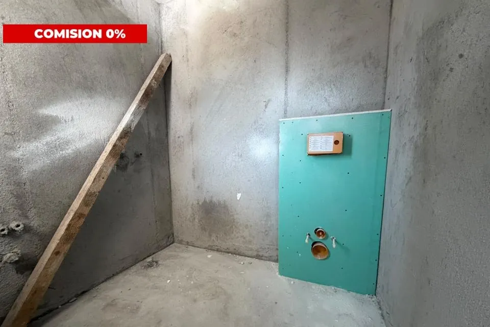 Comuna Berceni casa de vanzare 4 camere 3 bai strada asfaltata