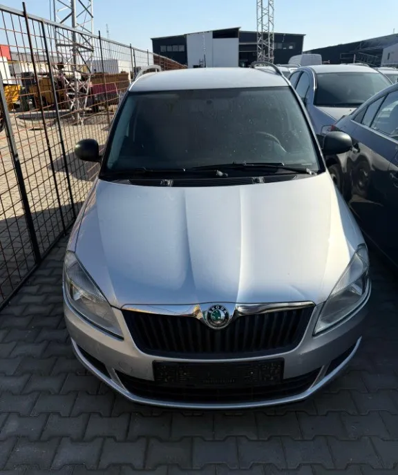 Skoda Fabia Combi ndash 280 000 km 2 000 eur