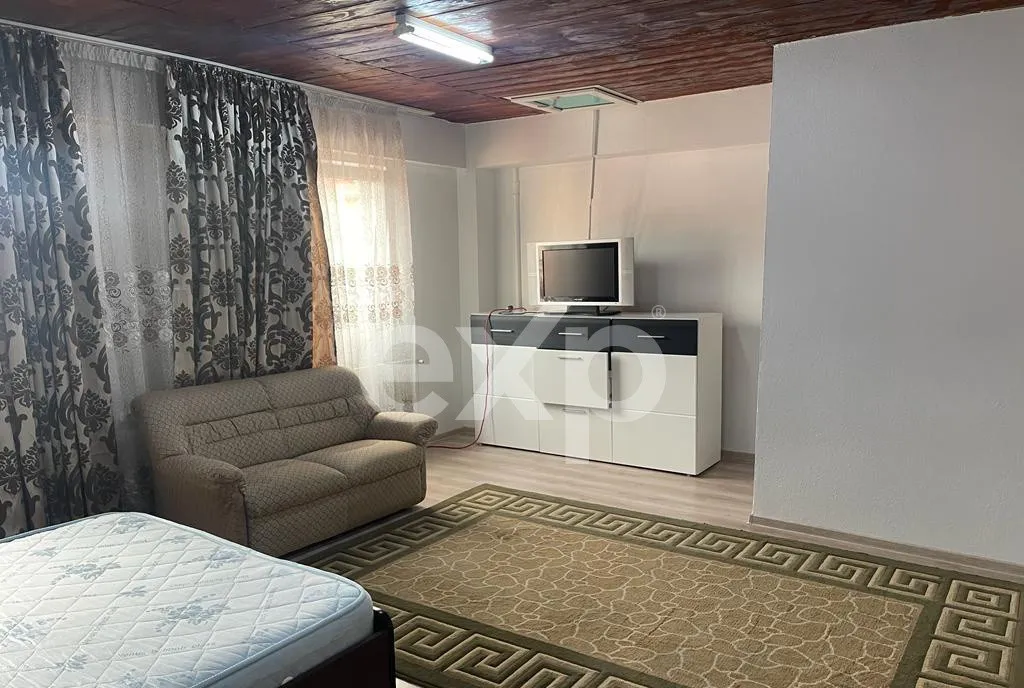 Studio modern bloc fond nou zona Francesca - mobilat si