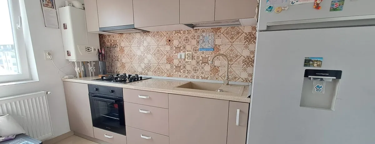 Sos Alexandriei 2 camere decomandat 57 mp centrala parcare stb
