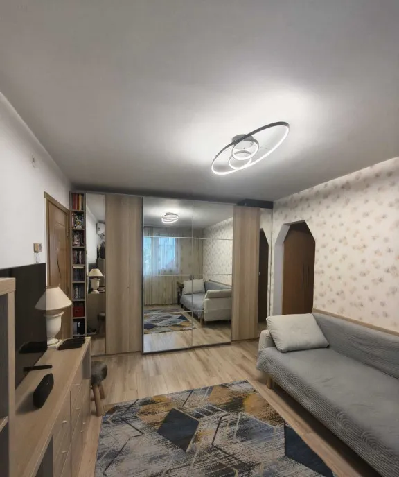 Giurgiului 2 camere Apartament de mijloc
