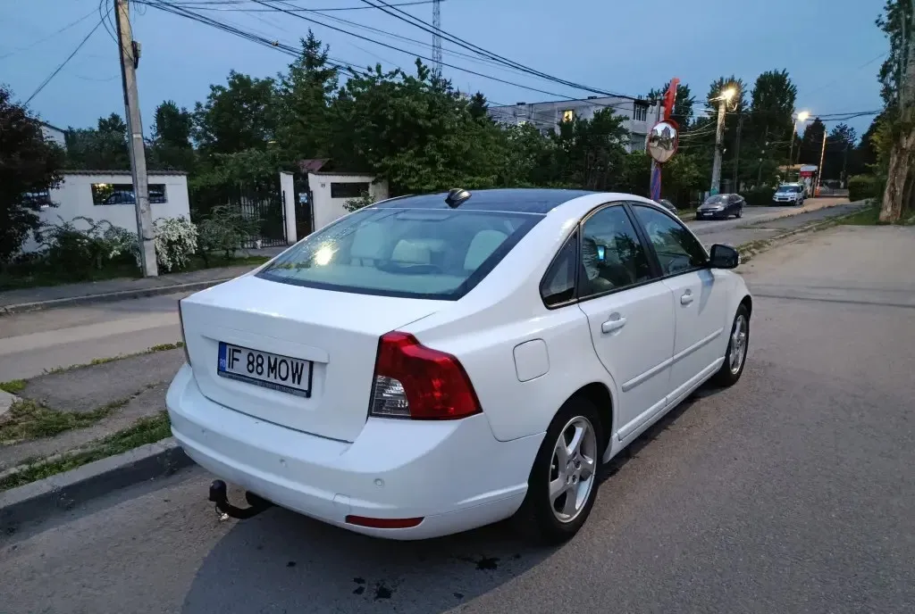 VOLVO S40/ 1 6 MOTORINA 4 300 eur