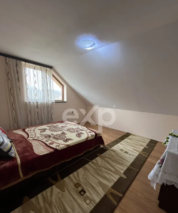 Reducere Casa cu 3 camere 2 bai teren 1732 mp Garl