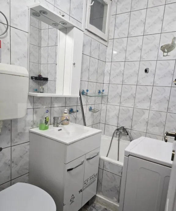 Apartament 2 camere 40 mp zona Carpati 1