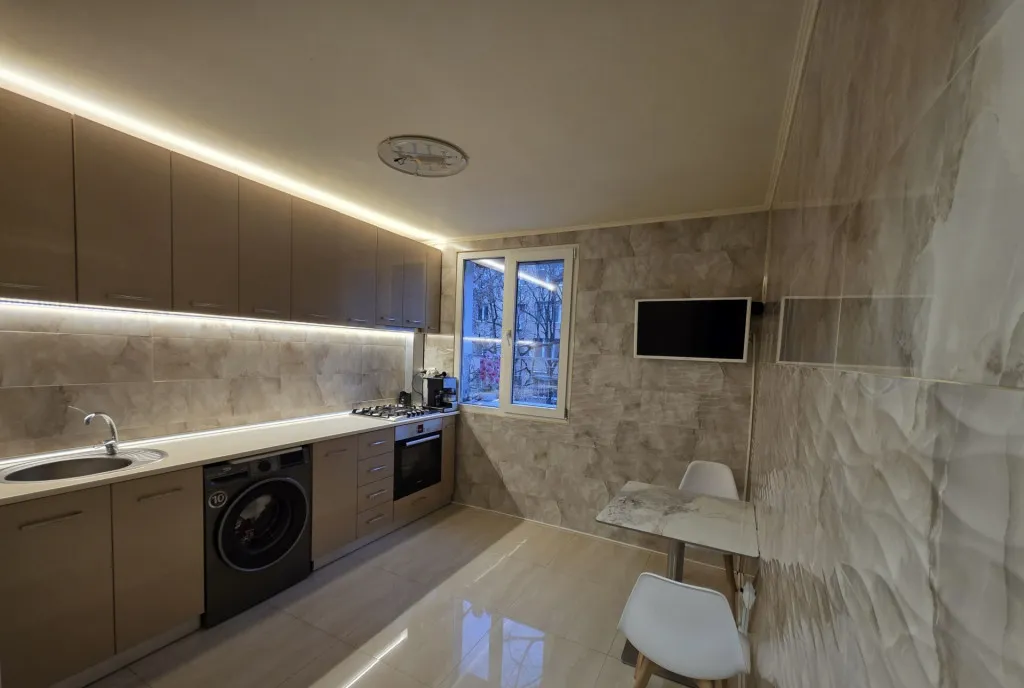2 Camere Drumul Taberei Renovat Langa Metrou 50 mp