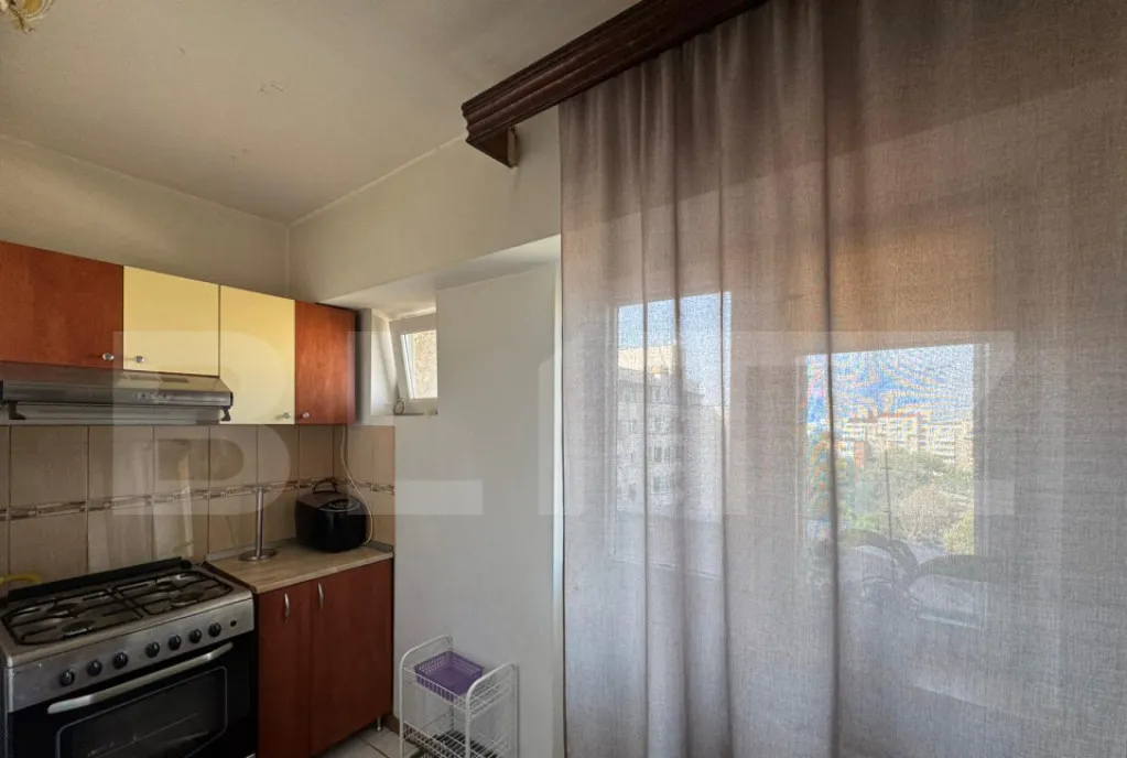 Apartament 4 camere 105 mp parcare zona A I Cuza