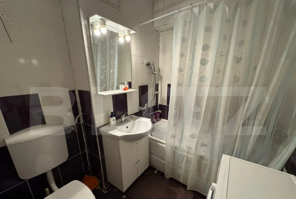 Apartament 4 camere 105 mp parcare zona A I Cuza