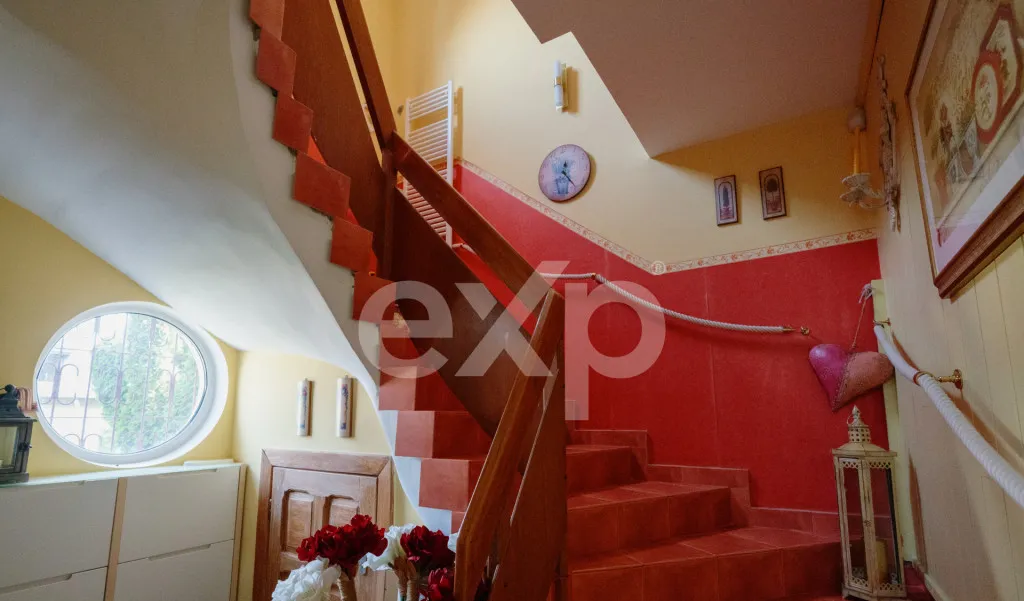 Apartament 4 camere in casa tip elvetian cu teren propriu