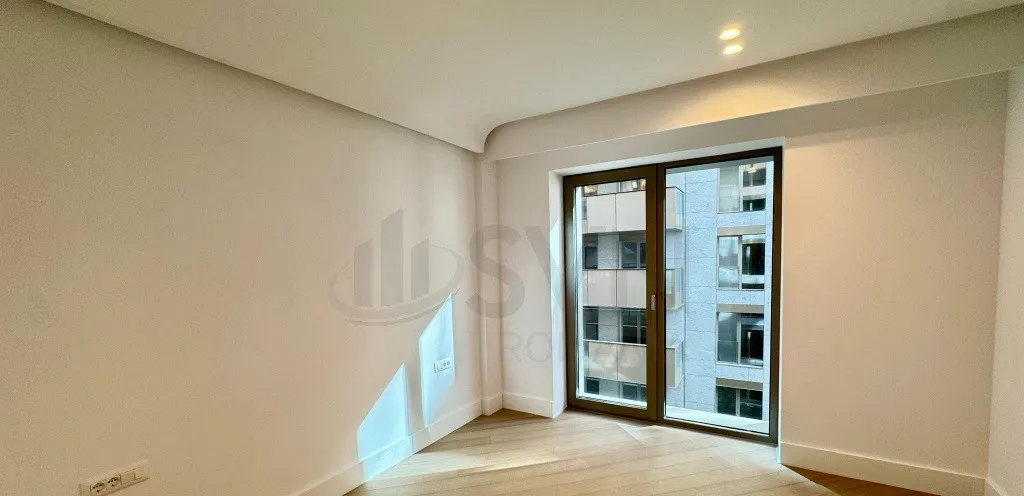 Apartament 3 Camere I cortina 126