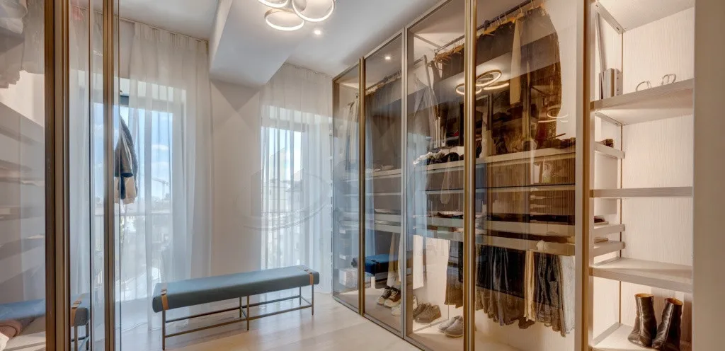 Penthouse de Armeneasca l Terasa 102 mp