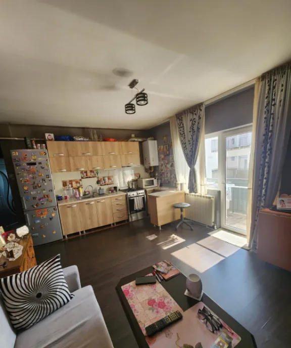 Apartament 2 Camere si Parcare inclusa in pret Zona Stejaru