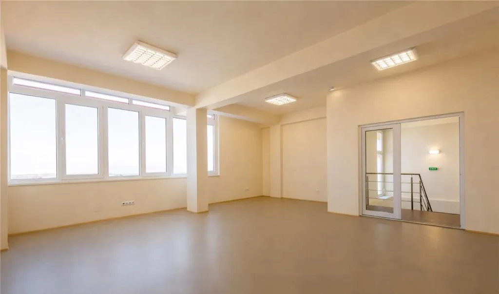 Spatiu comercial nou acces facil componenta si dotari apre