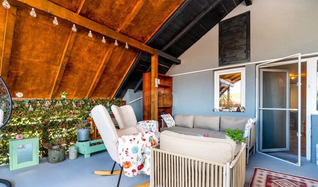 Casa 4 camere 470 mp teren Avram Iancu Floresti