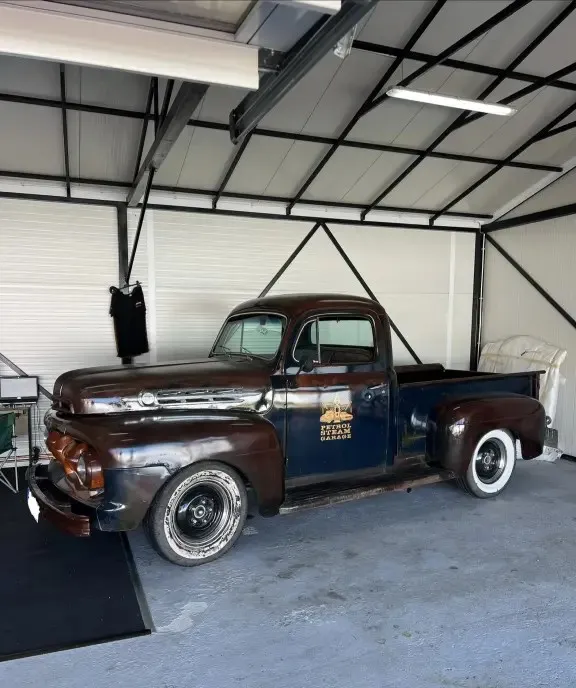 Ford F1 Pick-Up Truck 20 900 eur