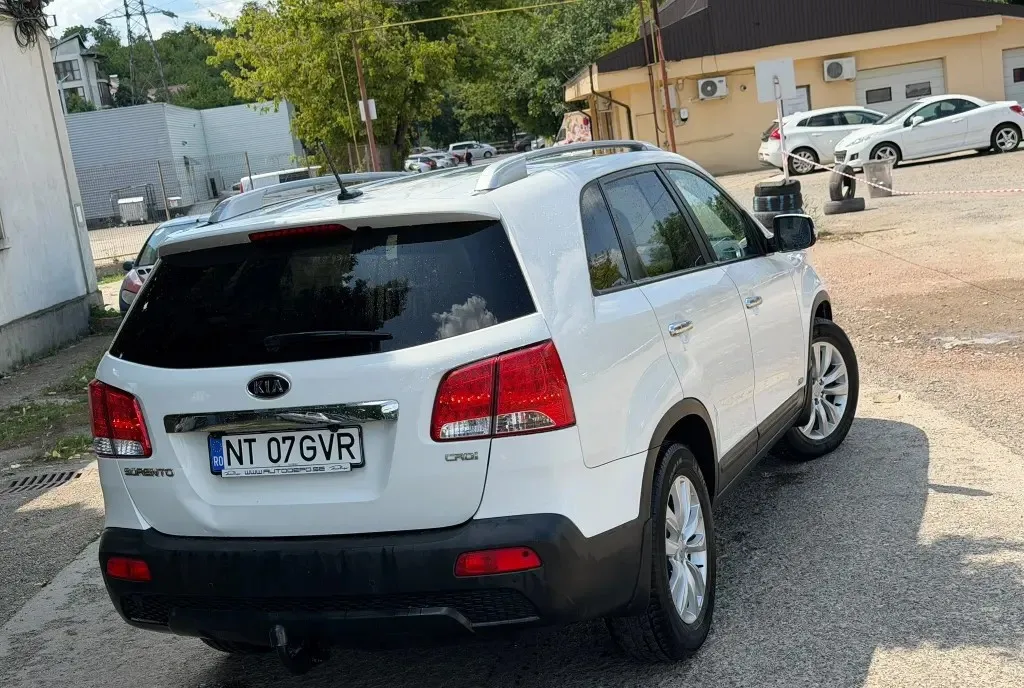KIA SORENTO 2012 2 2 / tractiune 4x4 / euro 5 6 250 eur