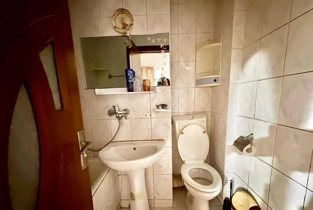 Alexaxndru 72900euro Apartament 2 camere et 1/4 balcon ct