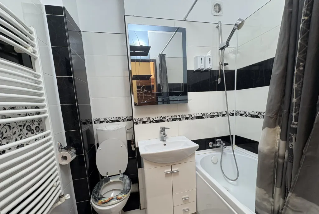 Alexaxndru 72900euro Apartament 2 camere et 1/4 balcon ct