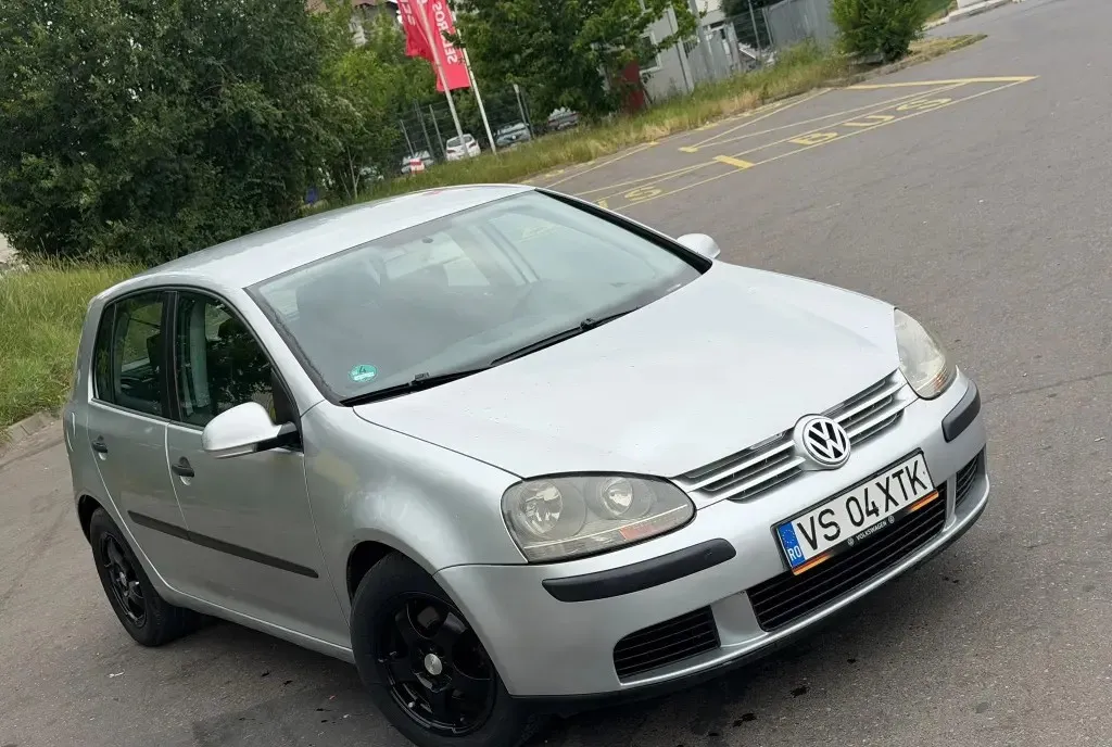 Vw Golf 5 1 4 // manuala 2 390 eur