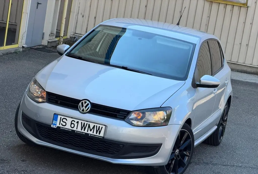 VW Polo 2010 // 1 6 // euro 5// impecabil 4 590 eur