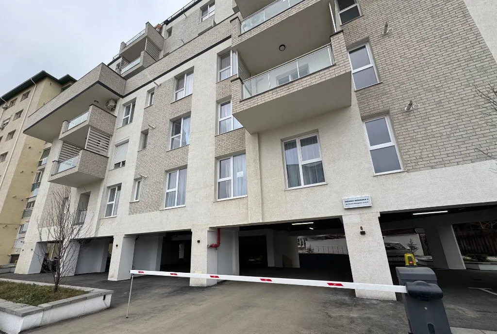 Bucuresti sector 6 metrou Pacii Loc de parcare inclus Apartament 2 cam