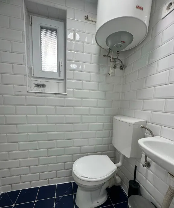 Studio mobilat zona vile foarte linistita etaj 1 langa Cismigiu
