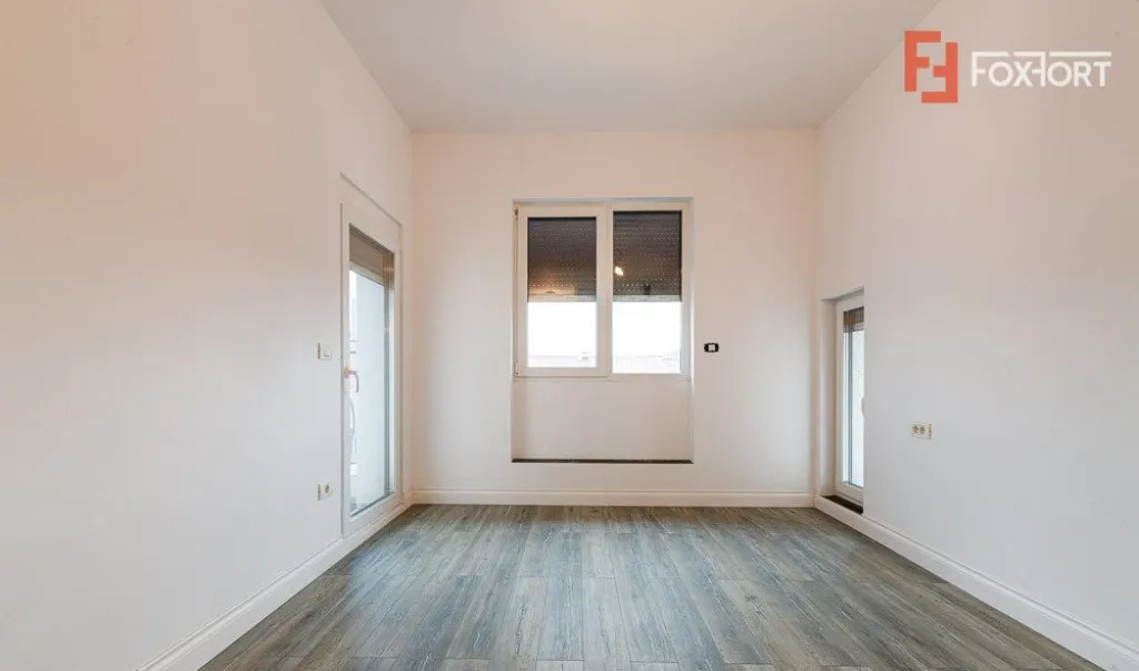 Apartament cu o camera si bucatarie open space zona Freidor