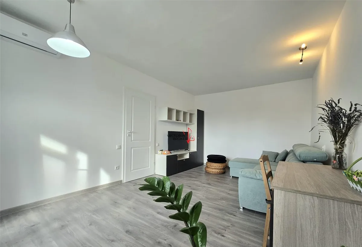 Apartament decomandat prima