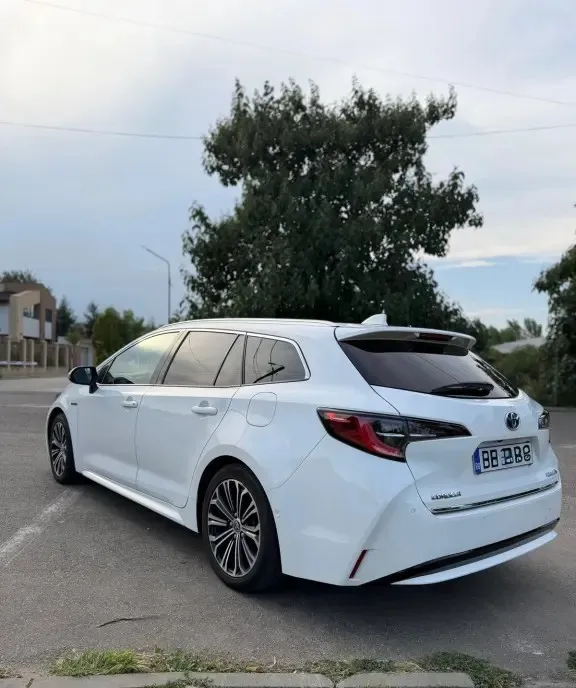 Toyota Corolla 1 8 Hybrid TS - EXCLUSIVE 18 300 eur