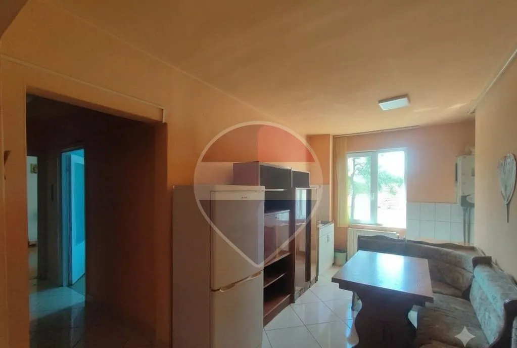 Apartament 3 camere central de vanzare Salonta