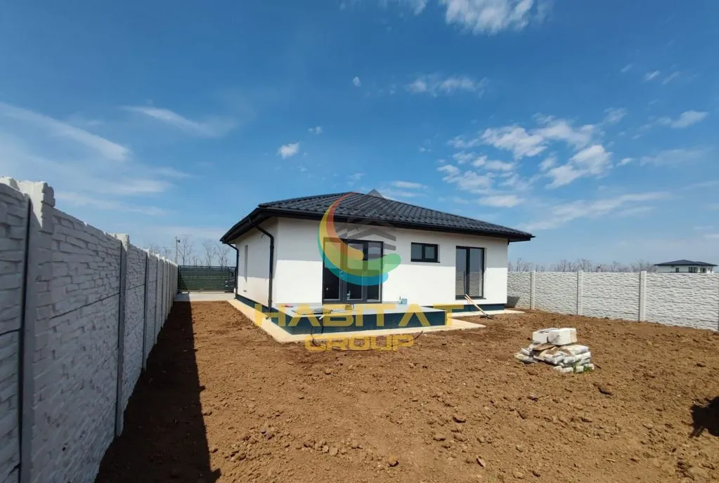 Casa 3 camere 375 mp teren 145 000 Euro tva