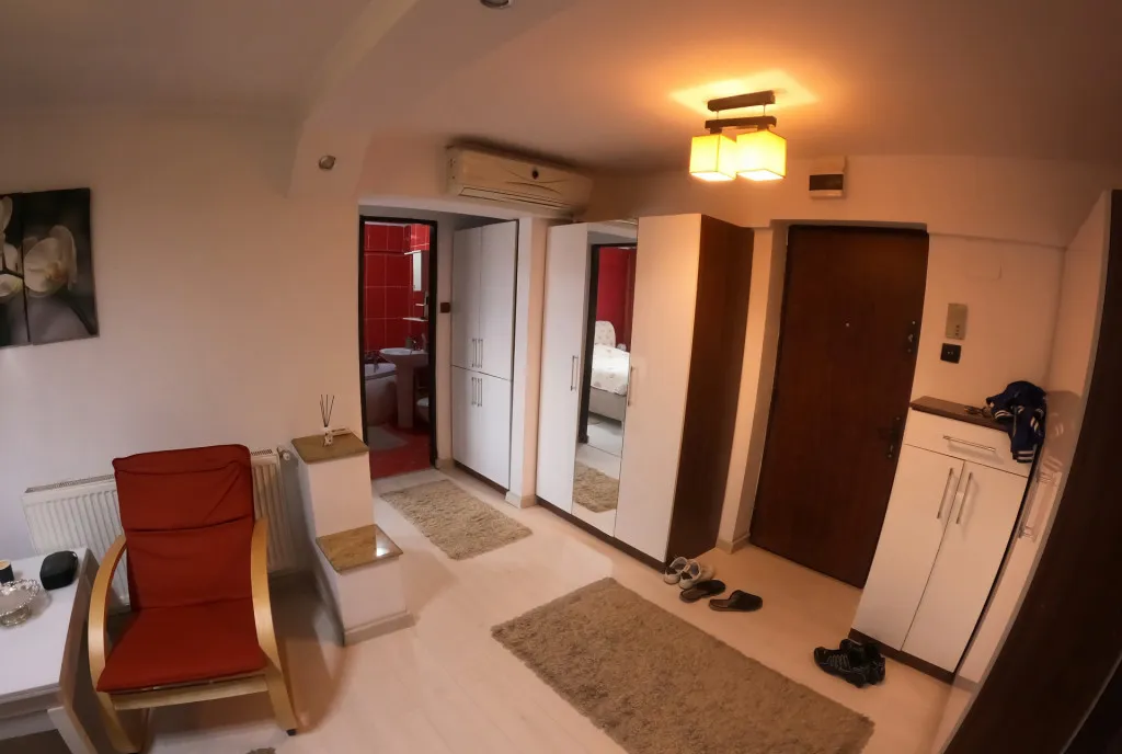 Apartament 2 camere decomandat Balcon 18 mp Renovat 2024