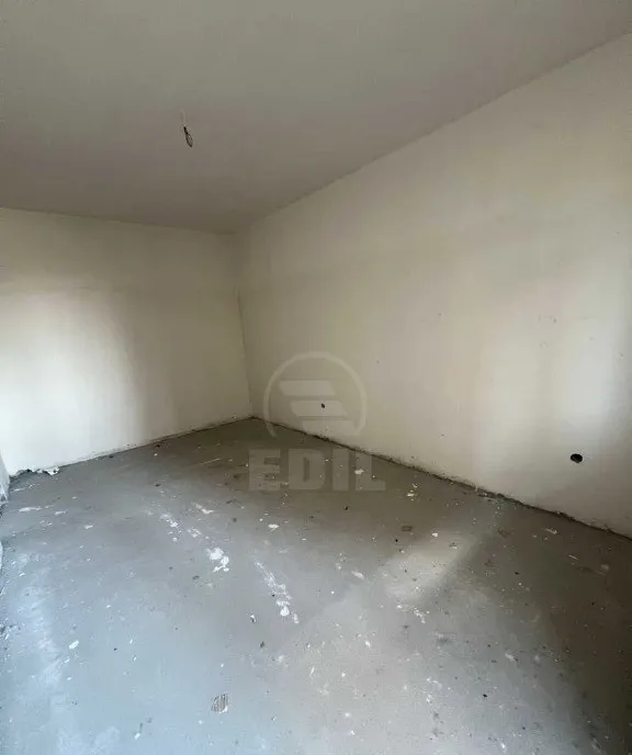 Apartament 3 camere semidecomandat zona Urusagului