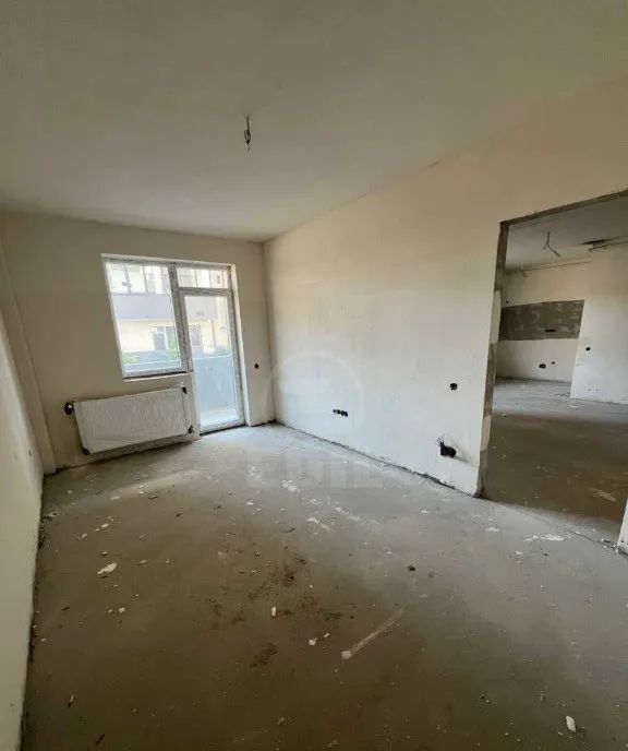 Apartament 3 camere semidecomandat zona Urusagului