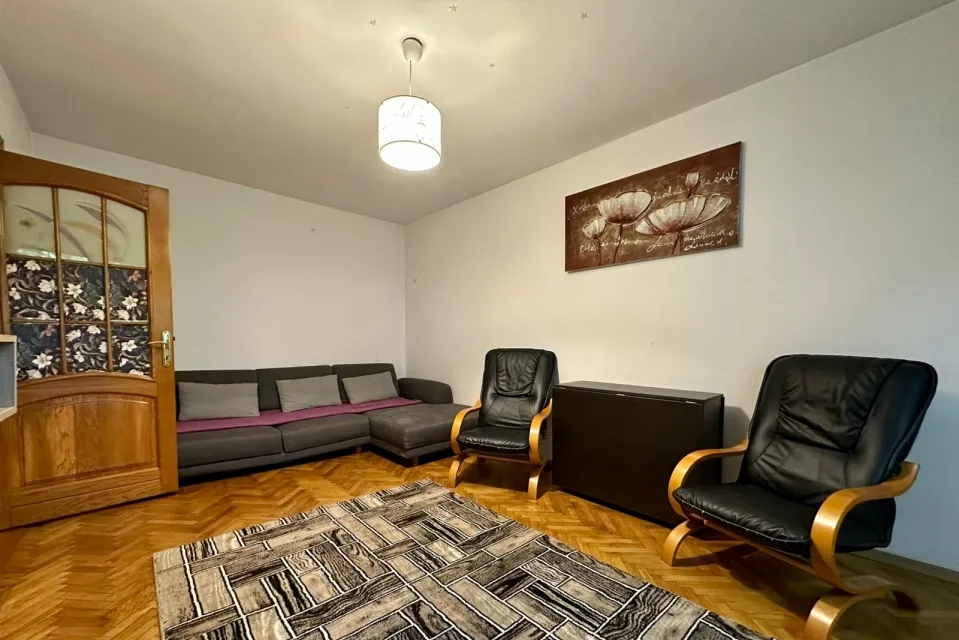 Gorjului 2 camere centrala proprie 4 min metrou Gorjului 63 mp