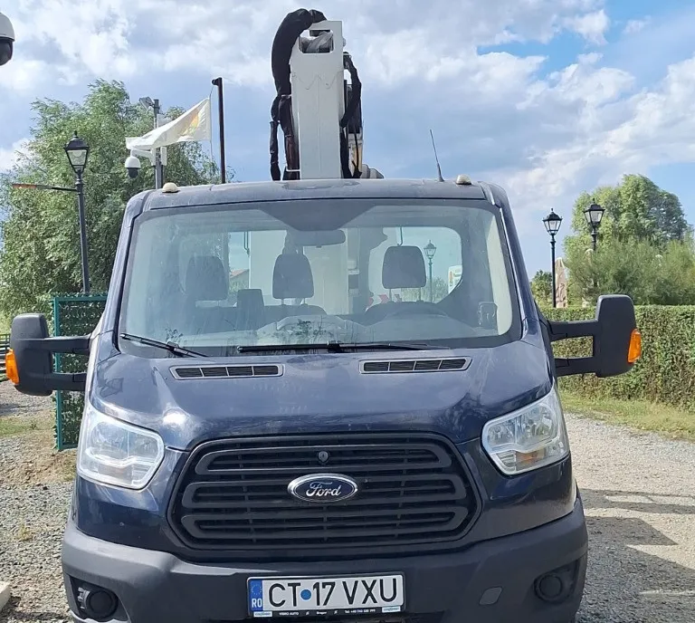 FORD TRANSIT UTILITARA NACELA 14m 24 200 eur