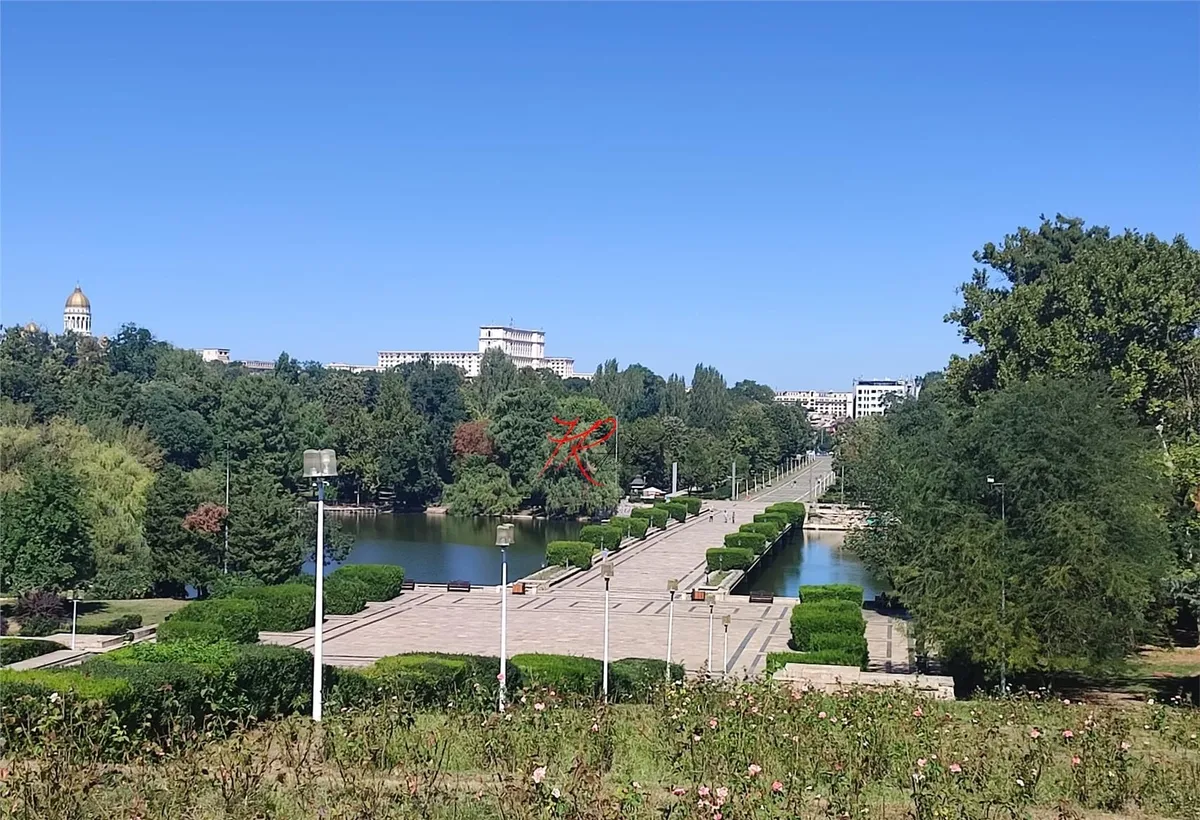 Vanzare casa renovata parcul carol