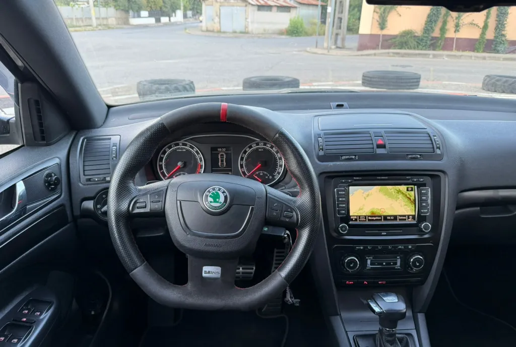 Skoda Octavia 2 Facelift VRS 5 990 eur