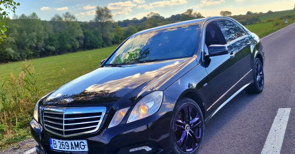MERCEDES E220 CDI 2010 3 999 eur